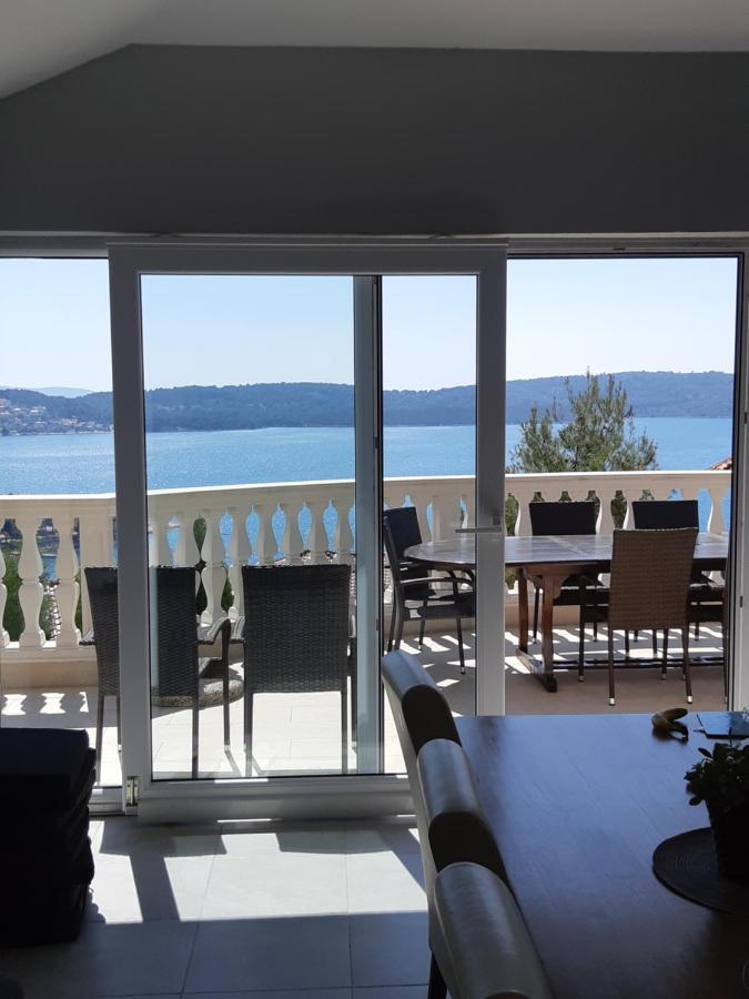 Villa Lizzi โตรกีร์ ภายนอก รูปภาพ