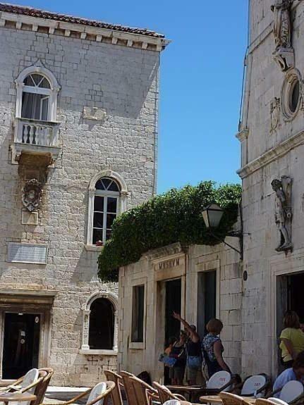 Villa Lizzi โตรกีร์ ภายนอก รูปภาพ